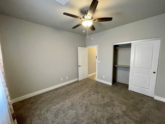 Building Photo - Beautiful 3 Bedroom Home in Gated Community!