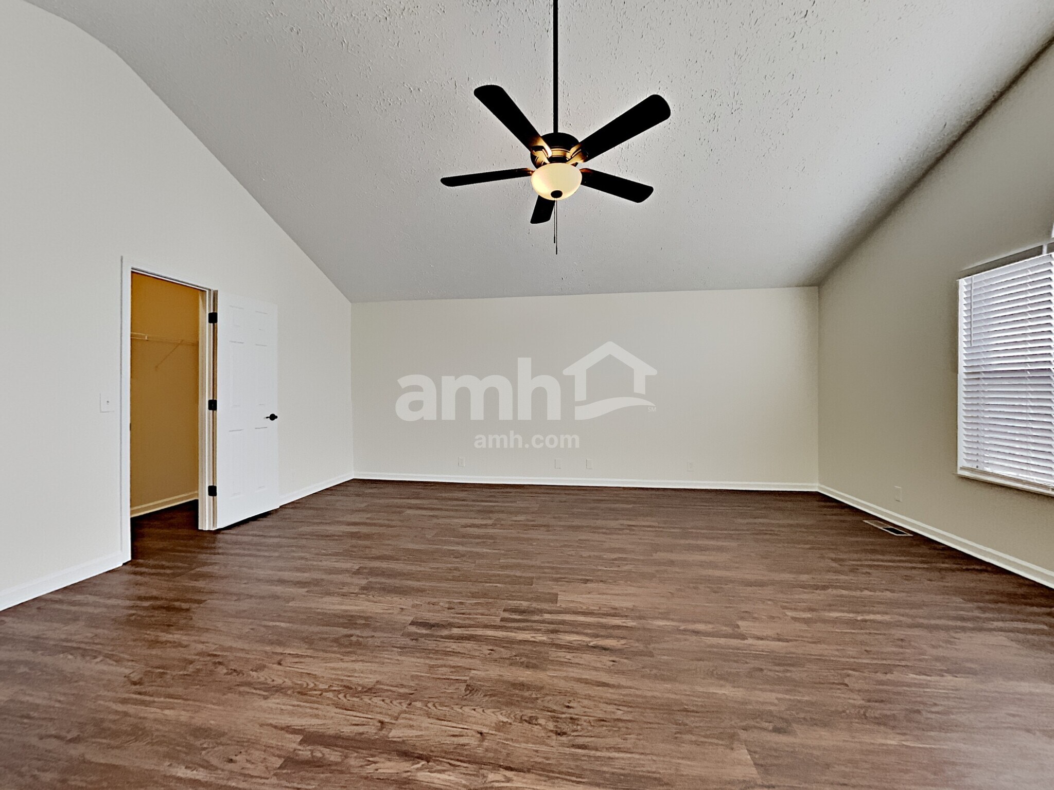 Building Photo - 6200 Hampton Hall Way