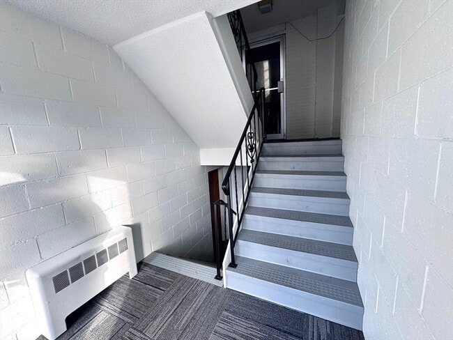 Building Photo - 128 North St