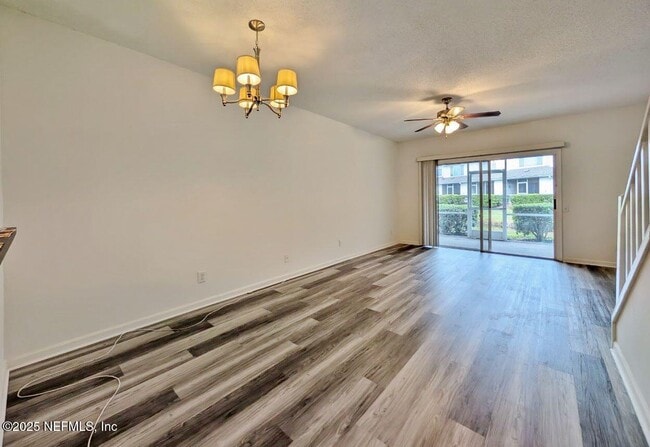 Building Photo - 12311 Kensington Lakes Dr