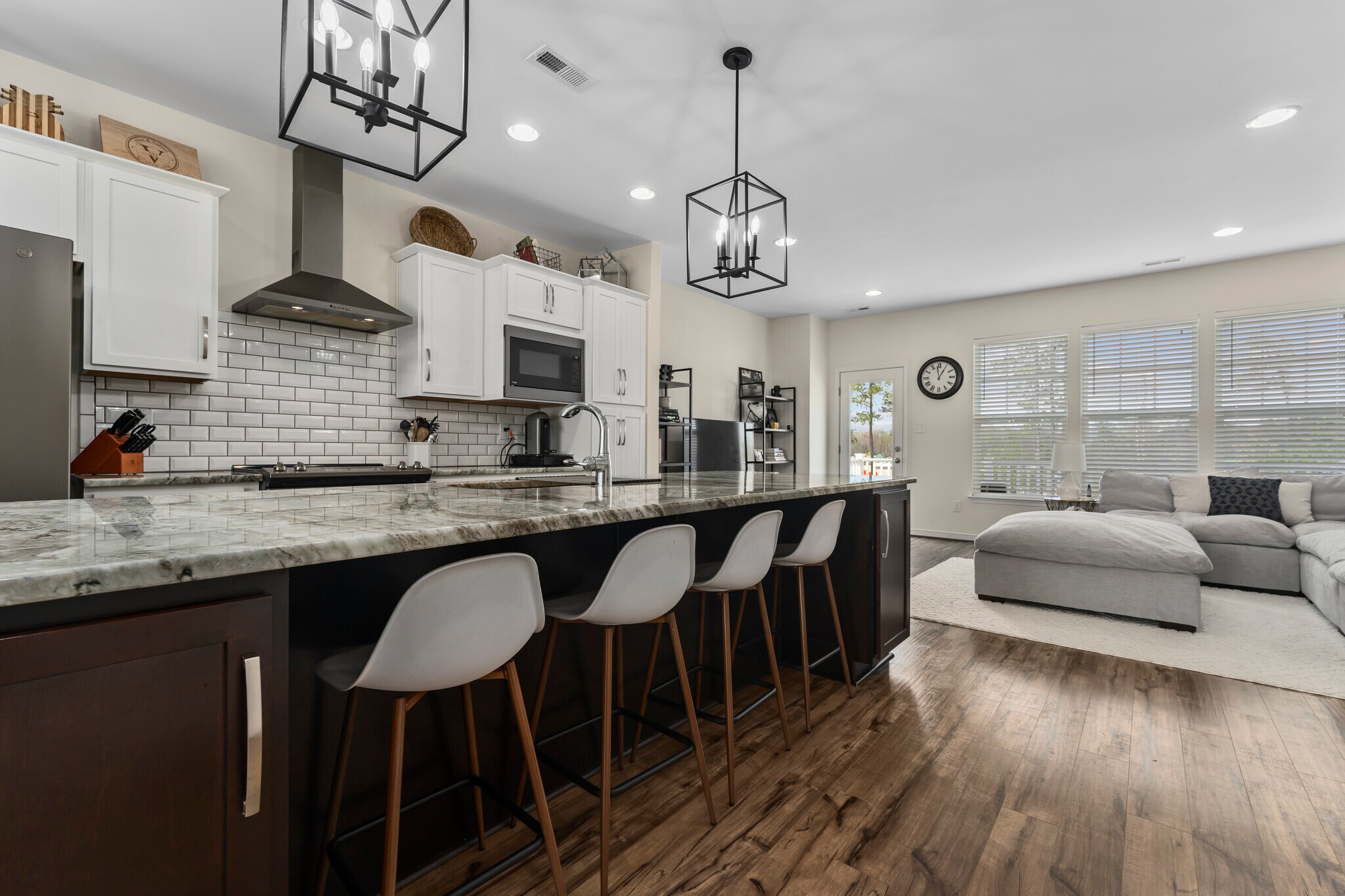 Kitchen - 10410 Perennial Dr
