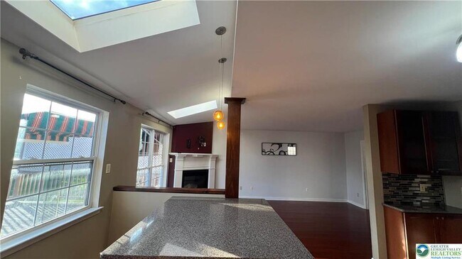 Building Photo - 520 Wild Mint Ln