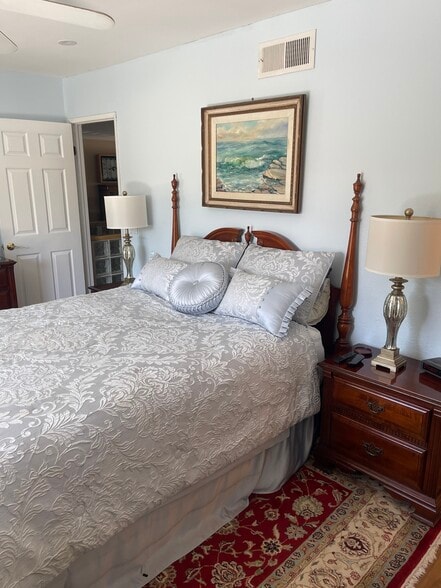 Building Photo - 4495 Caminito Cuarzo