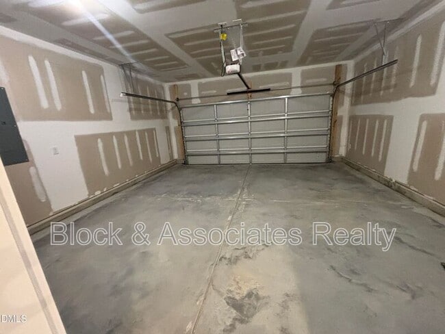 Building Photo - 5128 Ranger Grv Wy