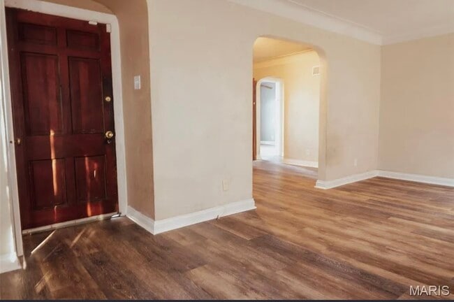 Building Photo - 324 N Dade Ave