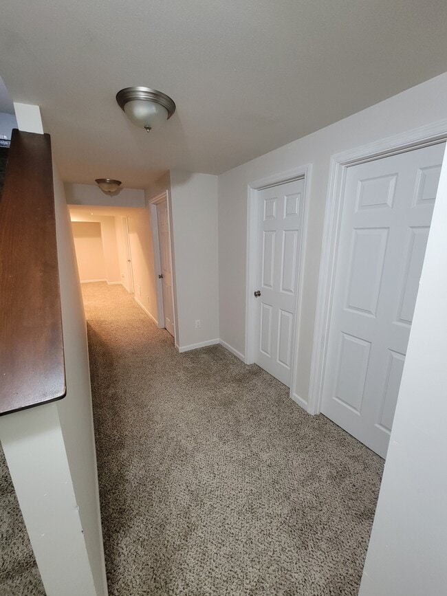 Building Photo - 5207 Footpath Ct