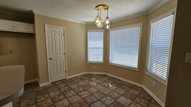 Building Photo - 6967 Showboat Ln