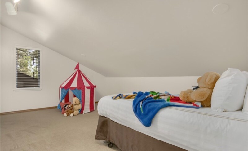 Building Photo - 1 143rd Ave SE