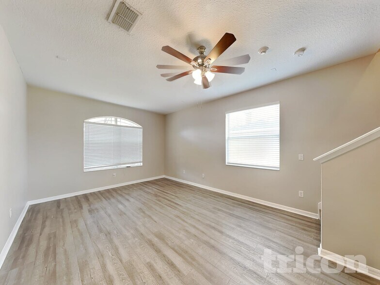 Building Photo - 221 Fern Gulley Dr