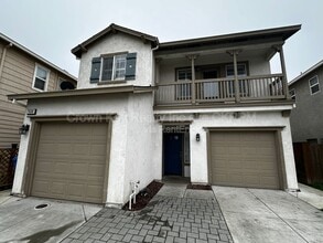 Building Photo - 2608 Greenleaf St