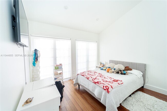 Building Photo - 9939 NW 47th Terrace