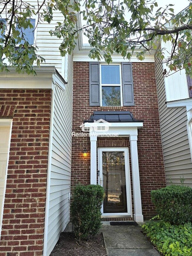 Building Photo - Beautiful 3-bedroom townhome in North Rale...