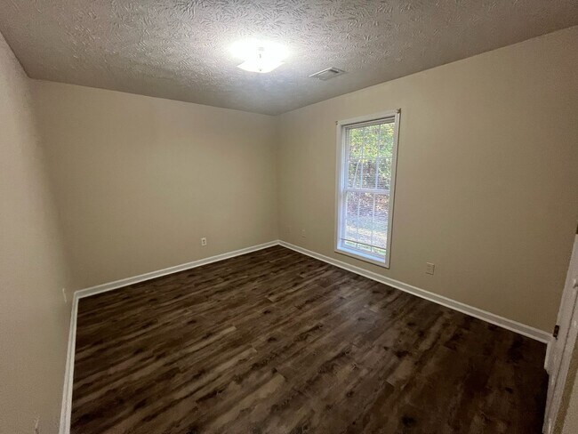 Building Photo - 36 Crosswinds Rd