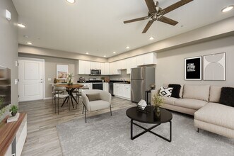 Building Photo - Calypso North