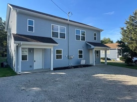 Building Photo - 629 Vincent Rd