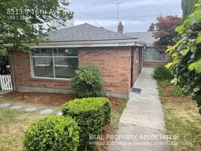 Building Photo - 8513.5 16th Ave NW