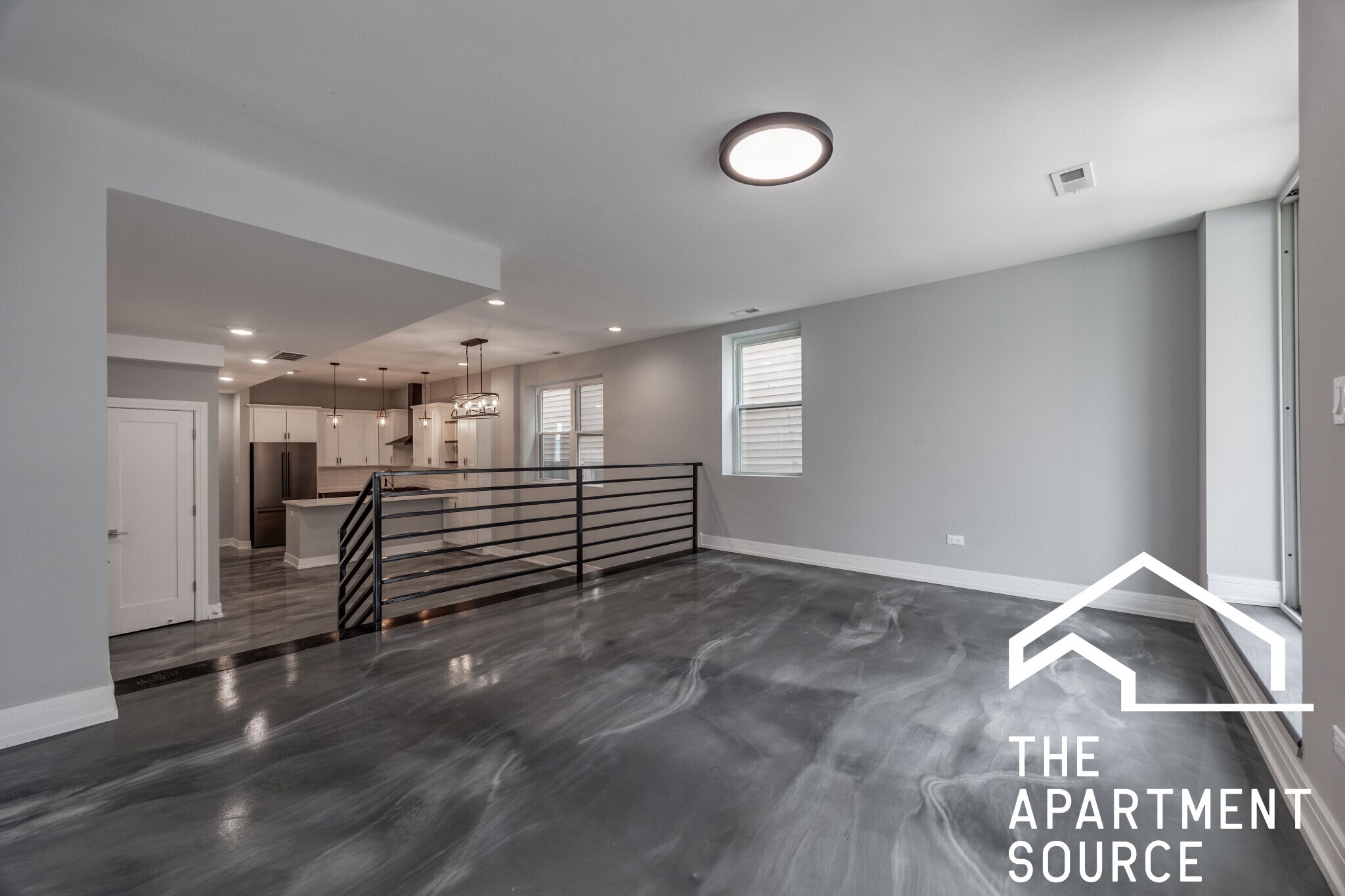 Building Photo - 3255 N Elston Ave