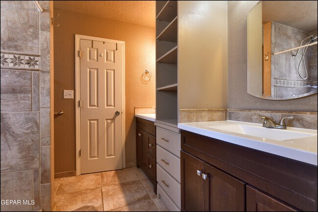 Building Photo - 11109 Loma Grande Dr