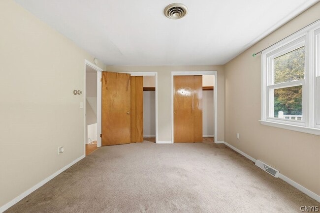 Building Photo - 115 Saybrook Ln
