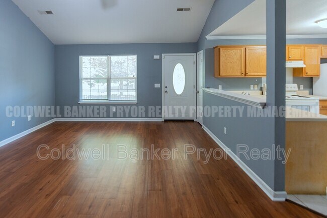 Building Photo - 8147 Karr St
