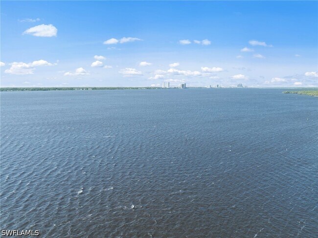 Building Photo - 7195 Reymoor Dr