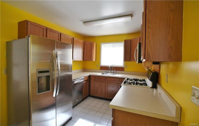 Building Photo - 99 Timber Hill Ln