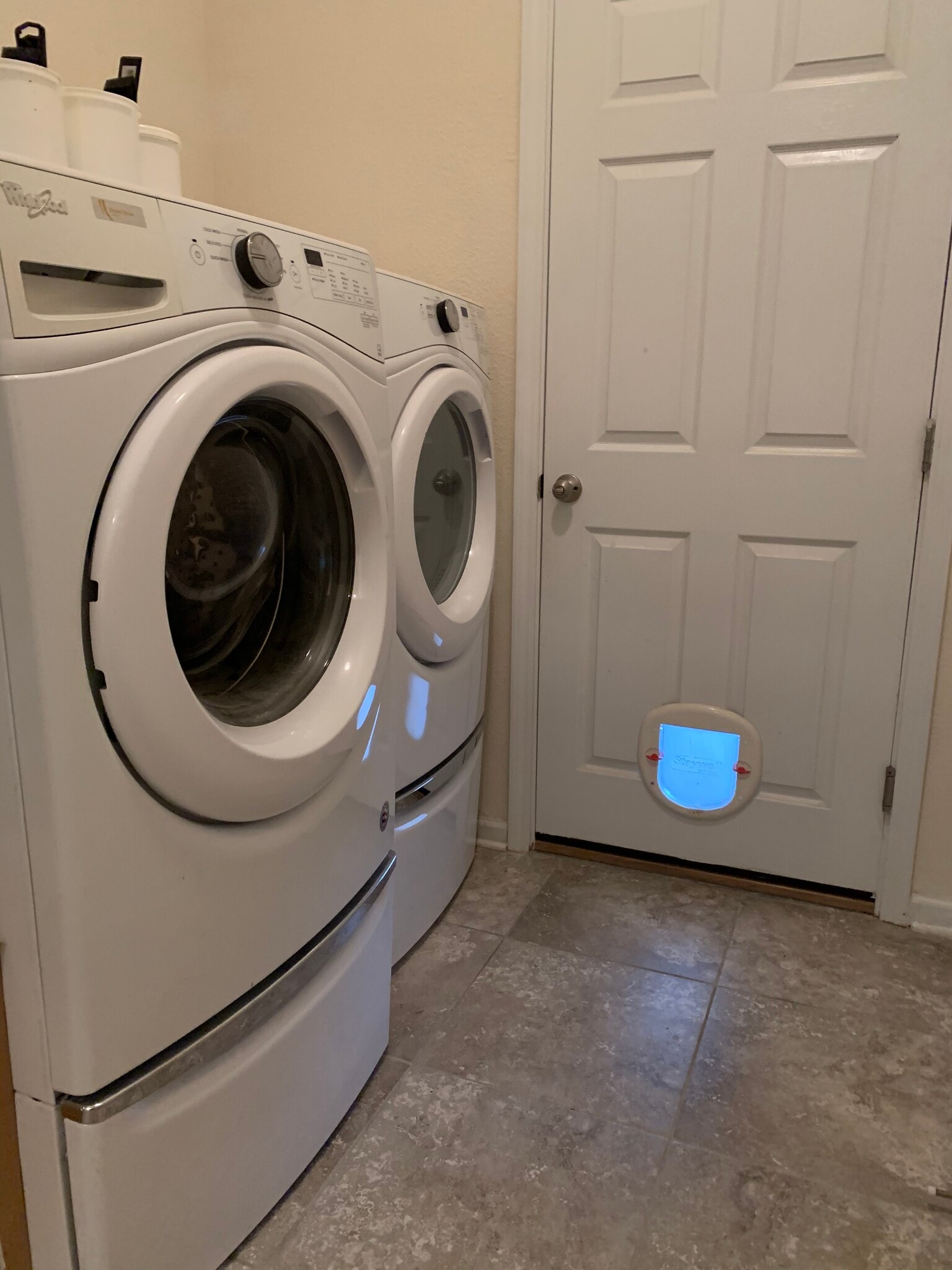 Laundry - 200 Larkin Place