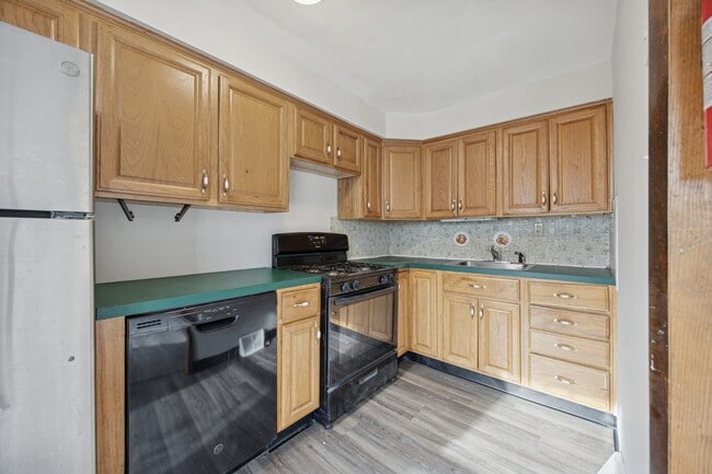 Building Photo - 1032 Taylor Dr