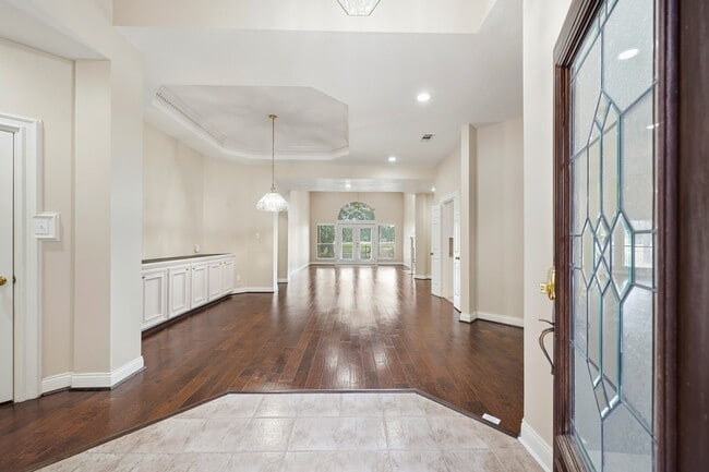 Building Photo - 38 Kelliwood Ct Cir