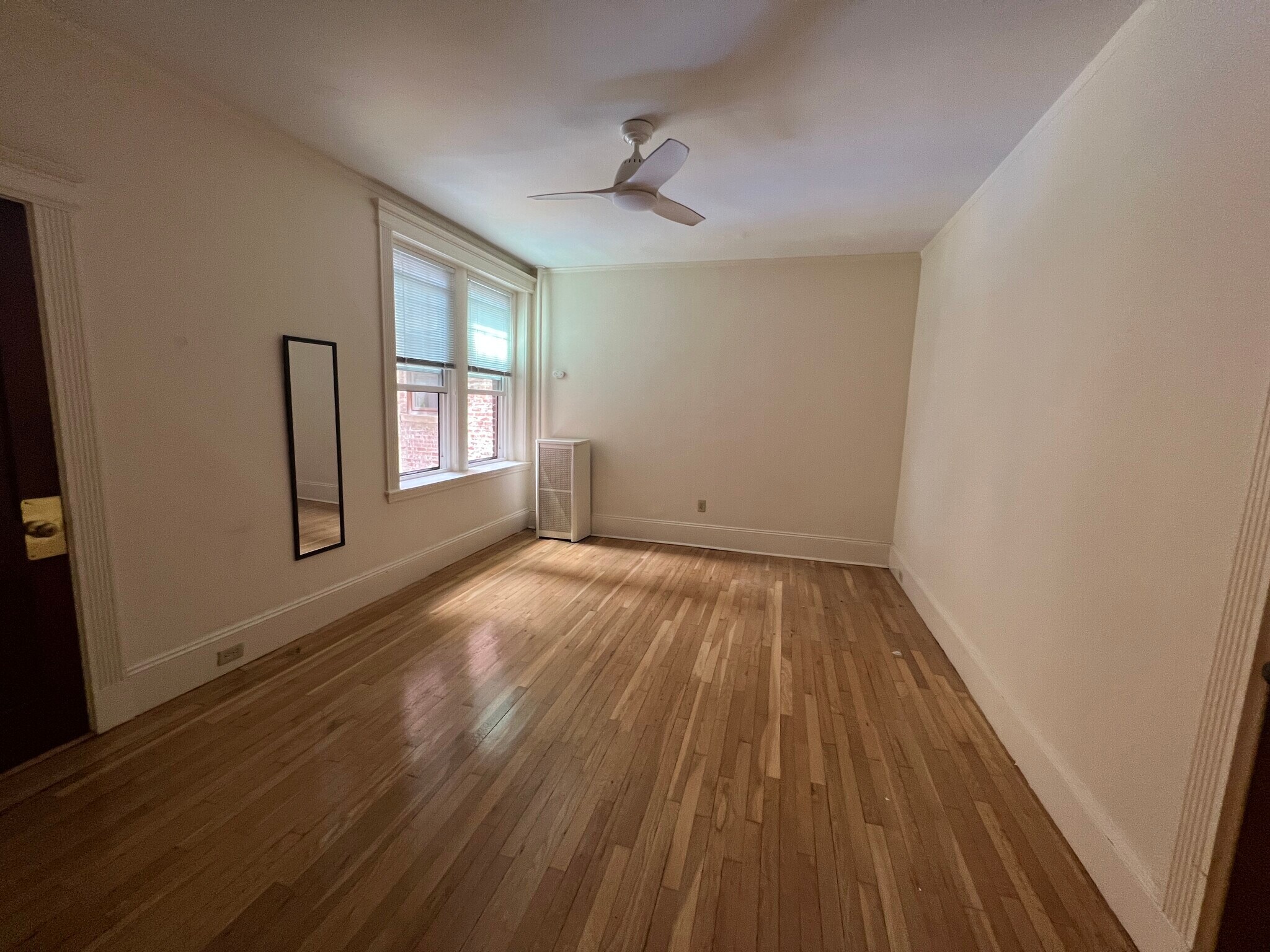 Building Photo - 73 Longwood Ave