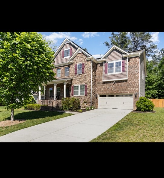 Primary Photo - 144 Elk Stone Trl