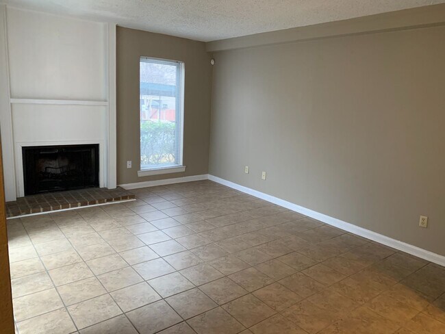 Building Photo - 1719 Ridge Oak Pl