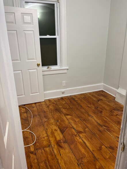 2nd Bedroom - 19 Greenwood Hill St