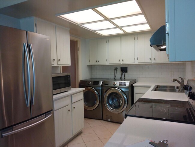 Building Photo - Winter Park Apartment Great Location