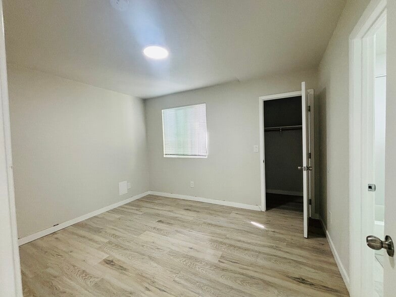 Building Photo - 7251 Elk Cir
