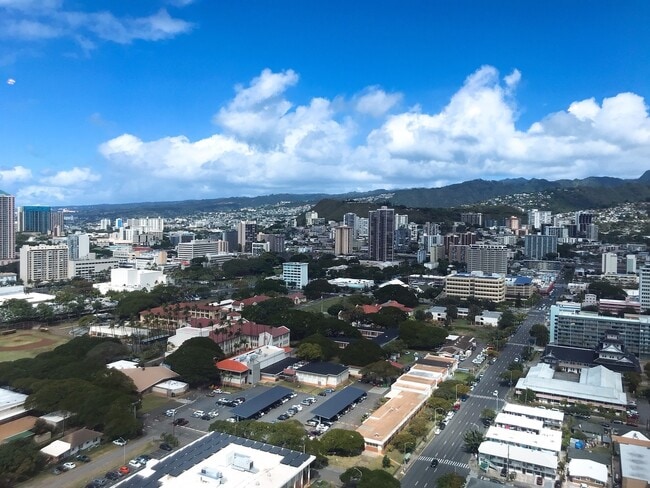 Building Photo - 1288 Kapiolani Blvd