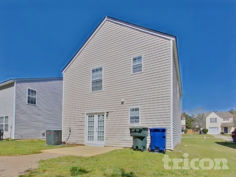 Building Photo - 153 Cottage Lake Way