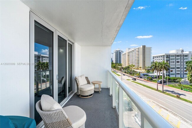 Building Photo - 5701 Collins Ave