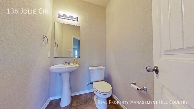 Building Photo - 136 Jolie Cir