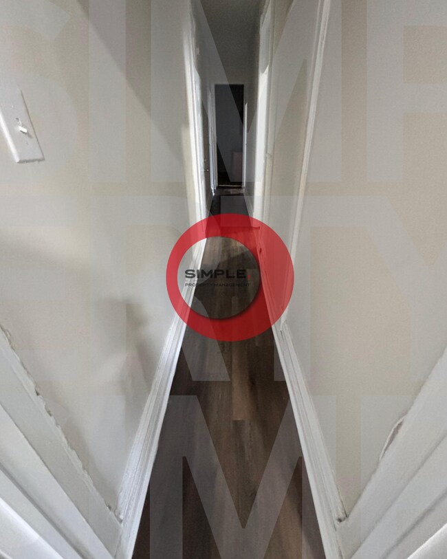 Building Photo - 230 N 4th St