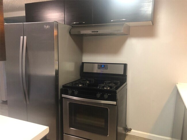 Building Photo - 905 Taulbee Ln