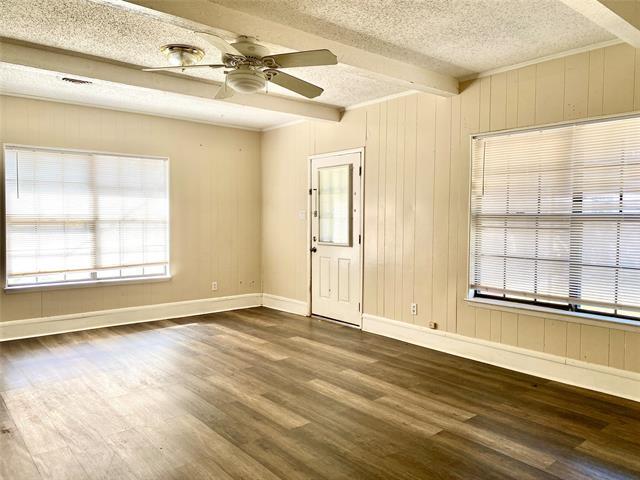 Building Photo - 2098 Vine St