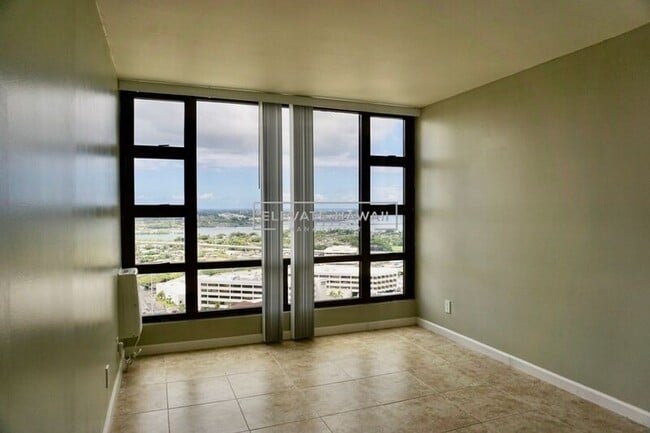 Building Photo - 98-402-402 Koauka Loop