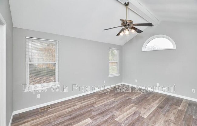 Building Photo - 121 Walnut Hill Dr