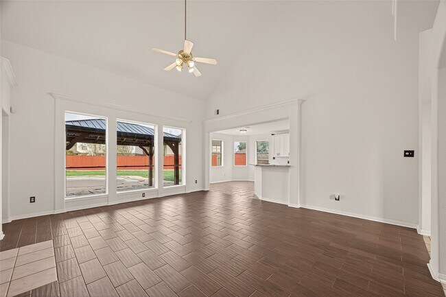 Building Photo - 3804 Dunlavy Dr