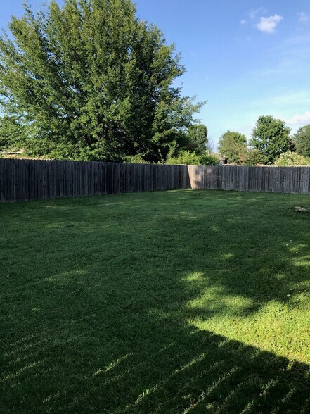 Building Photo - 1203 SE 22nd St