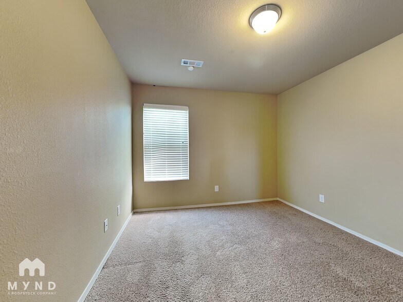 Building Photo - 12509 Solandra Cir