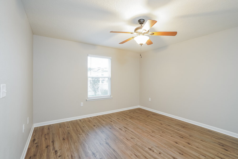 Building Photo - 3340 Ridgeview Dr
