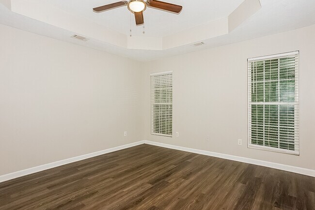 Building Photo - 557 Stirling Bridge Rd