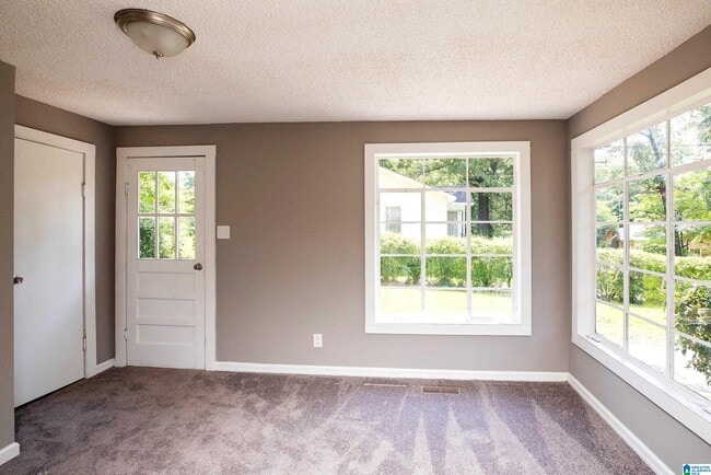 Building Photo - 410 Swann Dr